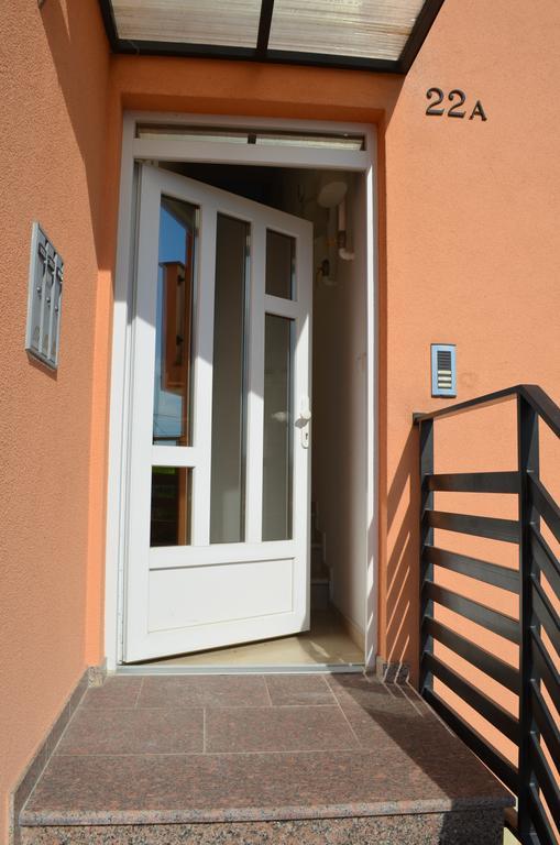 Apartment Meli Sesvete Cameră foto