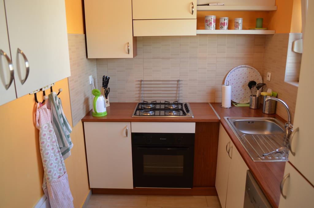 Apartment Meli Sesvete Cameră foto